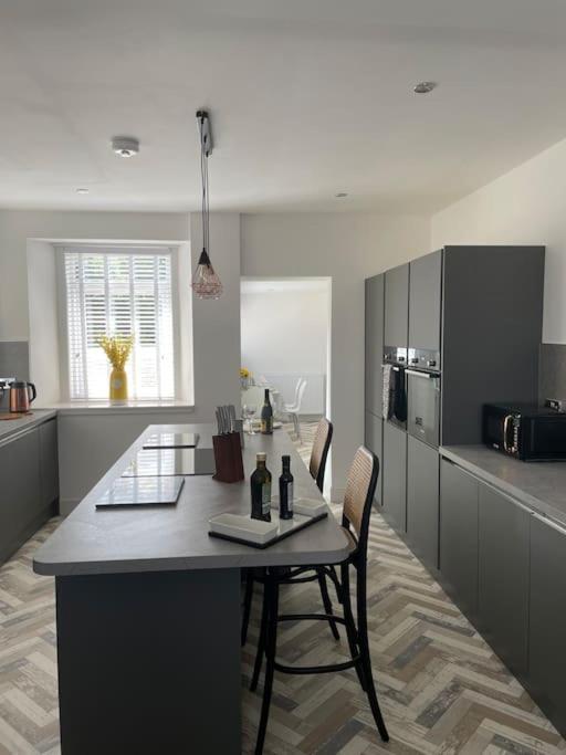 Fantastic Home In Brightons, Falkirk. Polmont ภายนอก รูปภาพ